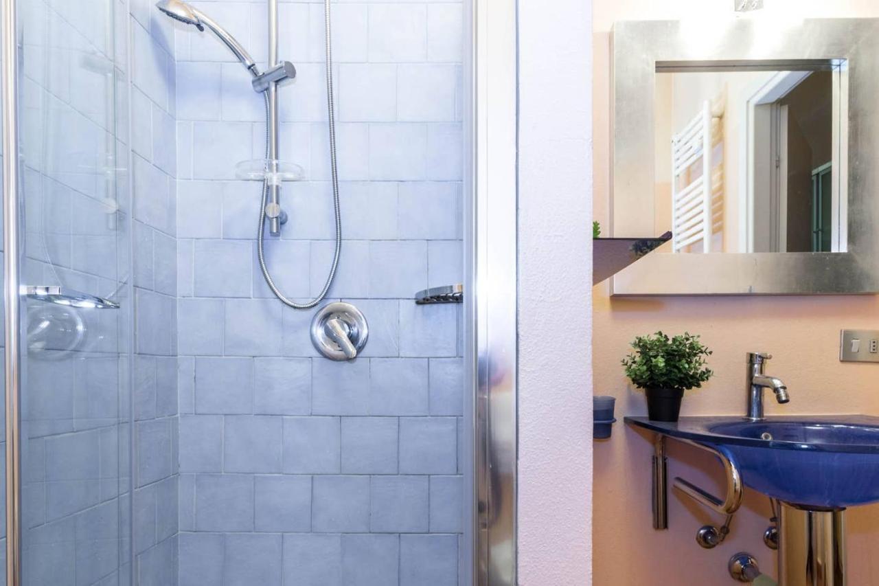 Brera Charme Apartment Milan Bagian luar foto